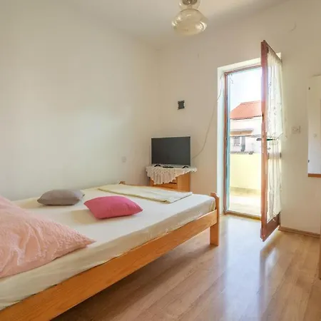 Tratincica Διαμέρισμα