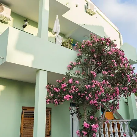 Apartment Tratincica *