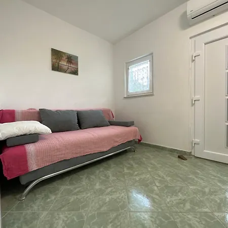 Apartment Tratincica *